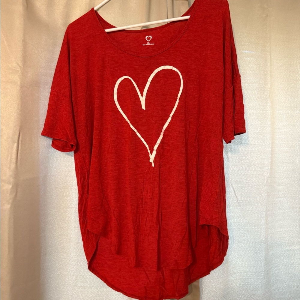Red Heart Graphic Women's Top